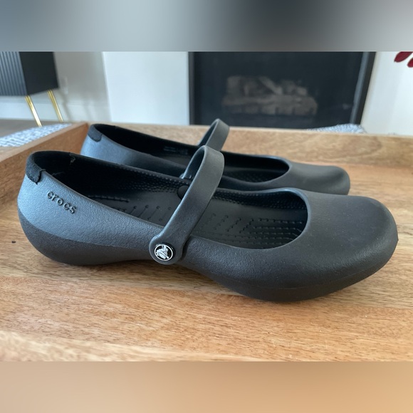 CROCS Shoes - S Shoe Size